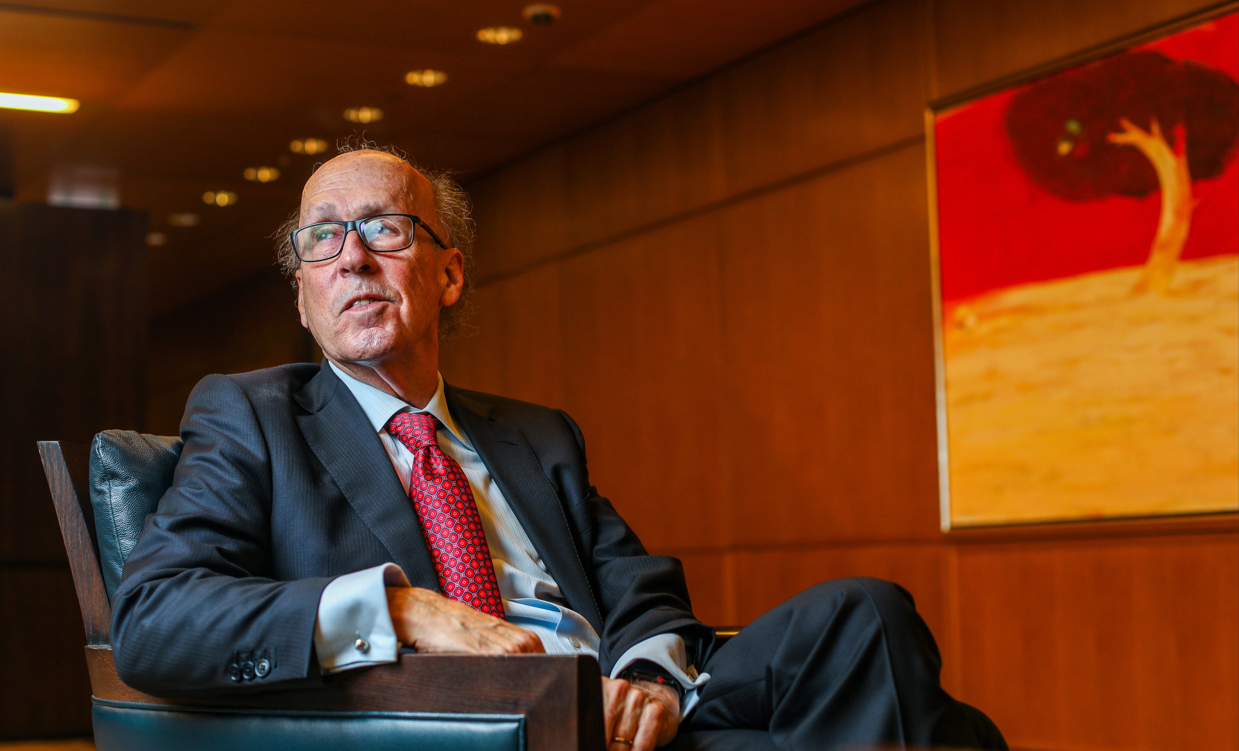 Economist Stephen Roach has said American investors have developed an “unwillingness” to distinguish Hong Kong from the rest of China. Photo: Xiaomei Chen